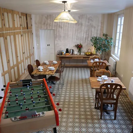 Au Nid Du Mont לינה וארוחת בוקר