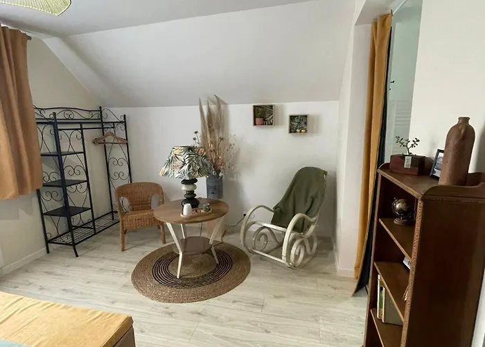 Au Nid Du Mont Bed & Breakfast Le Mont-Saint-Adrien