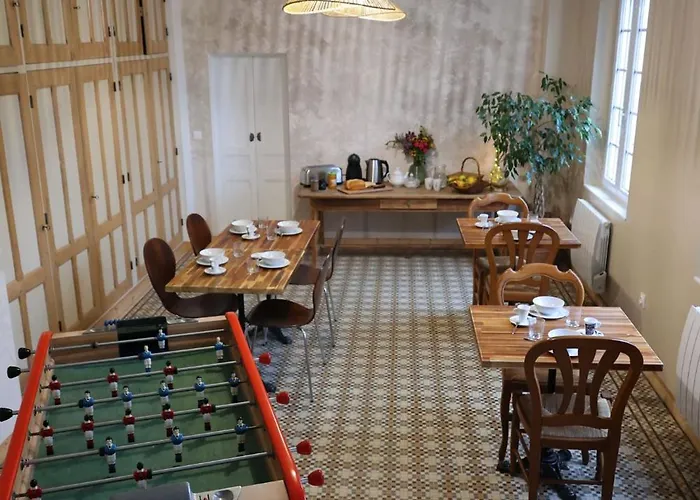 Au Nid Du Mont Bed & Breakfast